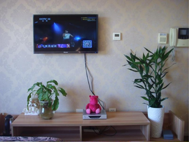 hotelPic