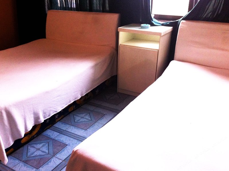 hotelPic