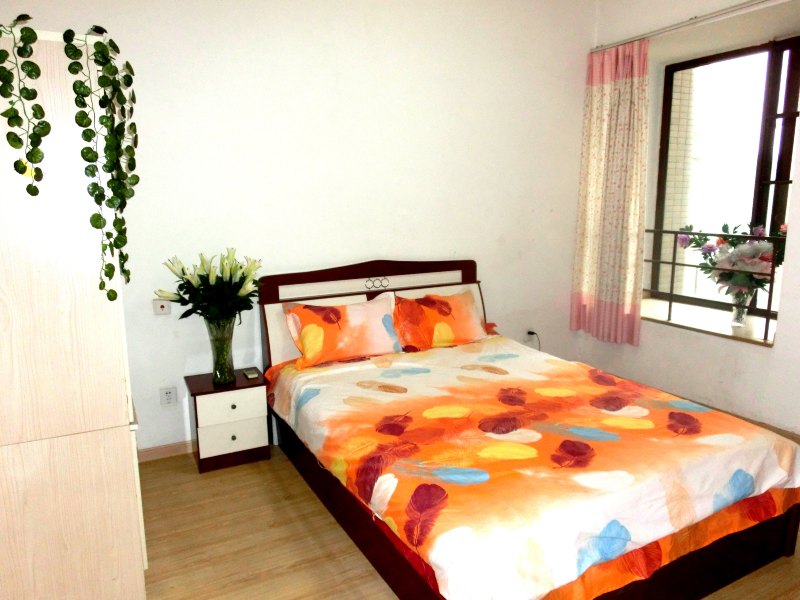 hotelPic