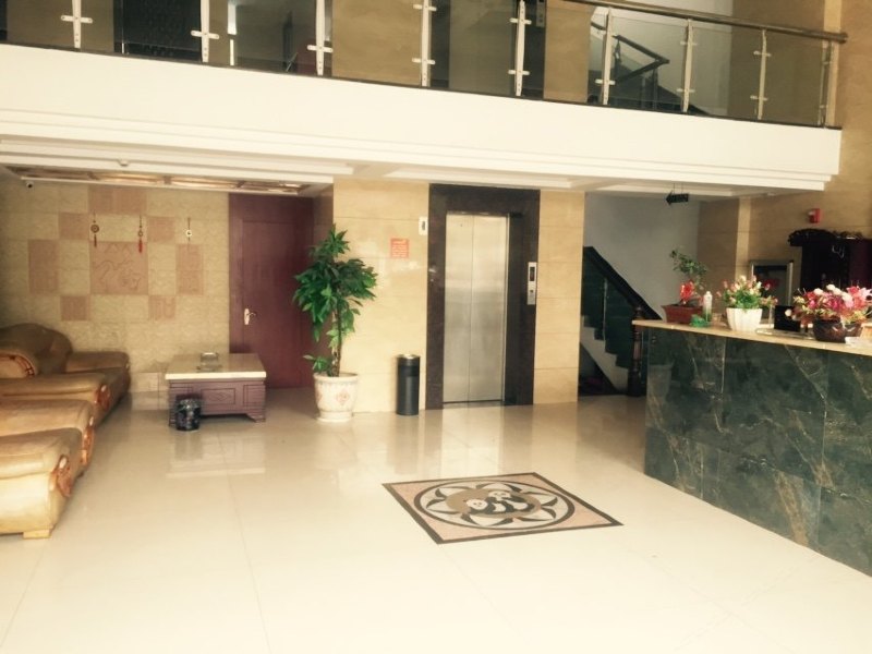 hotelPic
