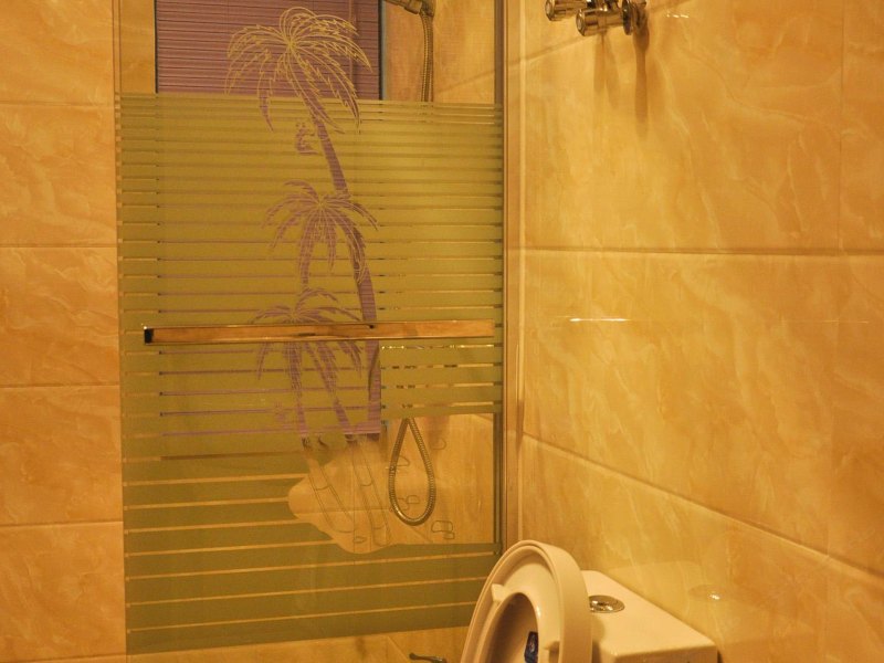 hotelPic