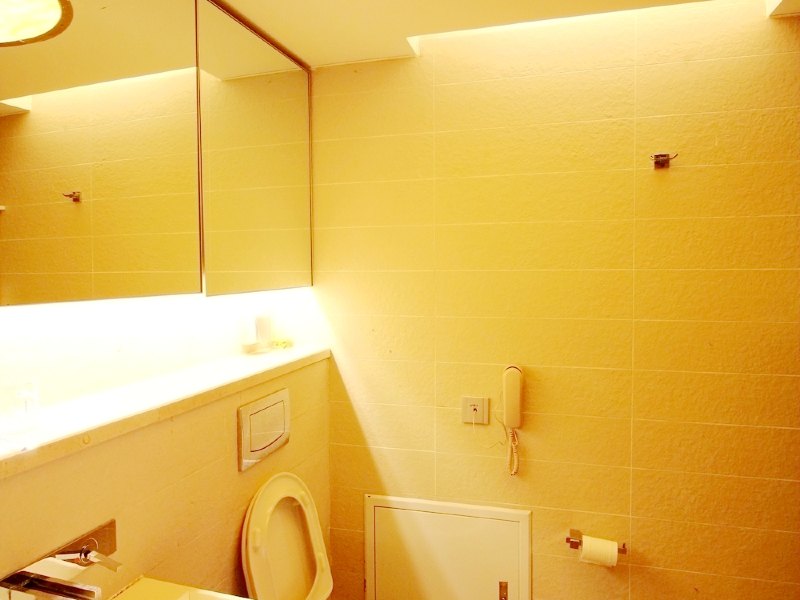 hotelPic