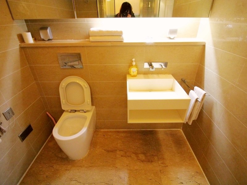 hotelPic