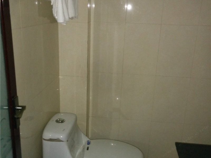 hotelPic