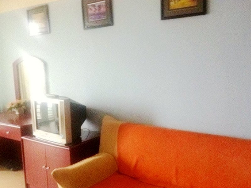 hotelPic