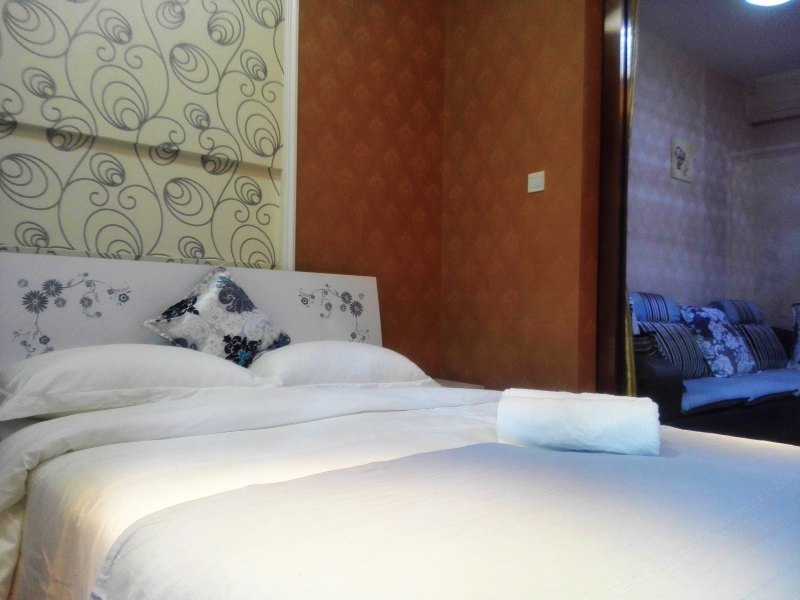 hotelPic