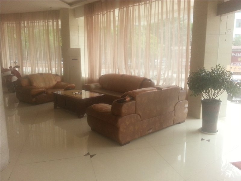 hotelPic