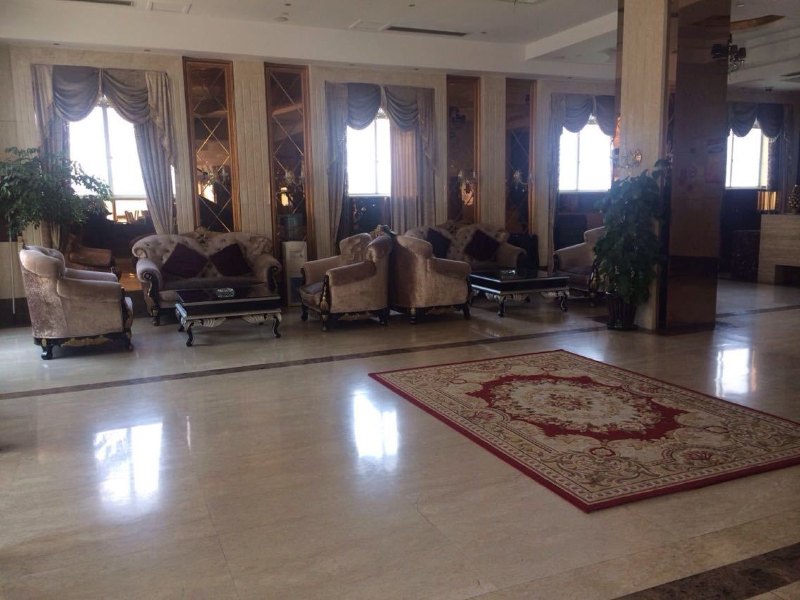 hotelPic