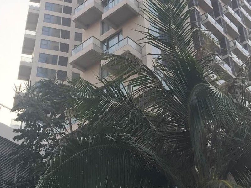 hotelPic