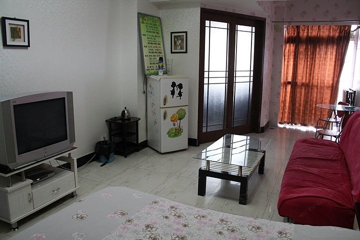 hotelPic