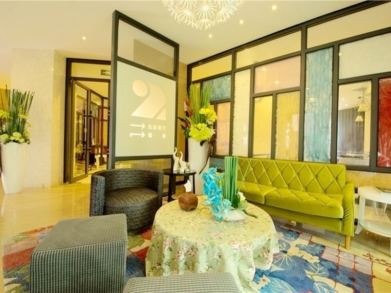hotelPic