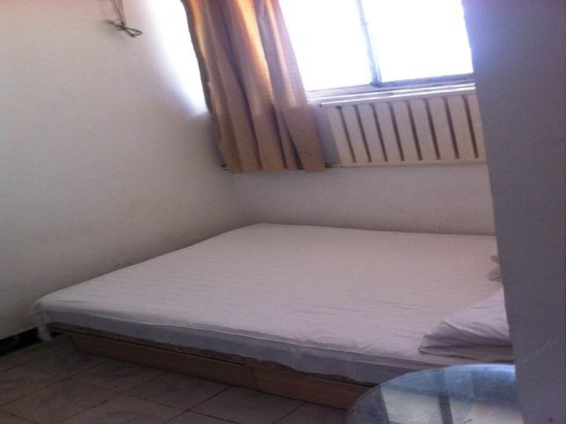 hotelPic