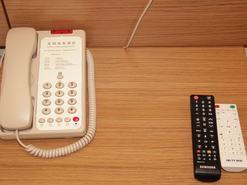 hotelPic
