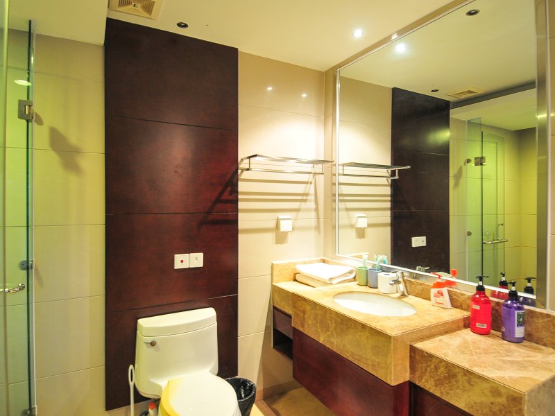 hotelPic