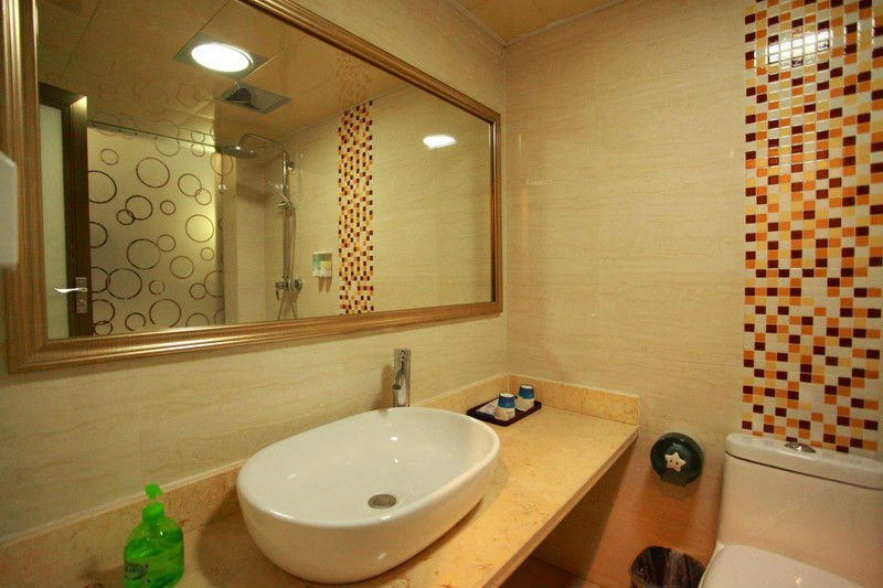 hotelPic