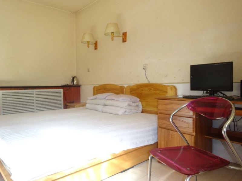 hotelPic