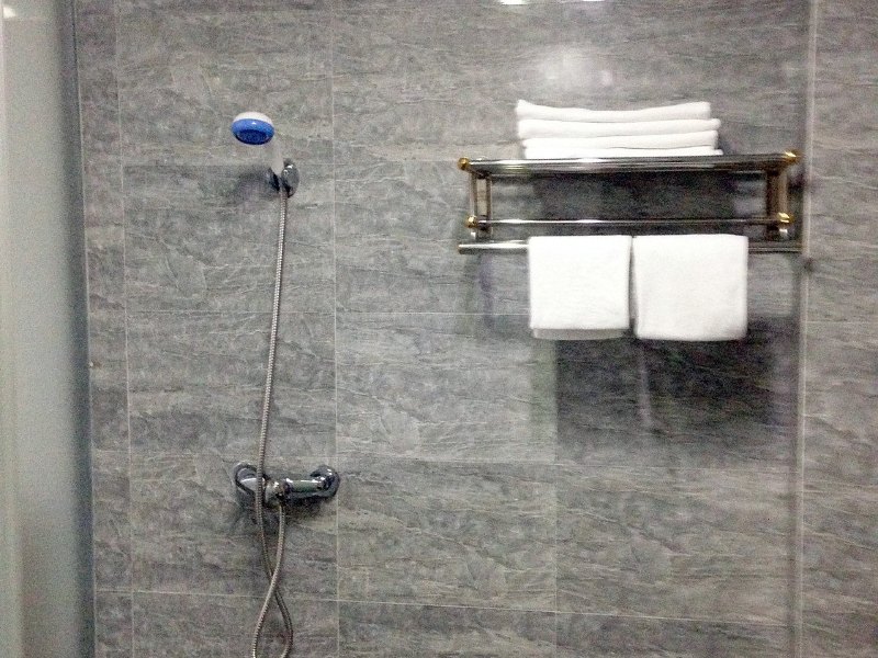 hotelPic