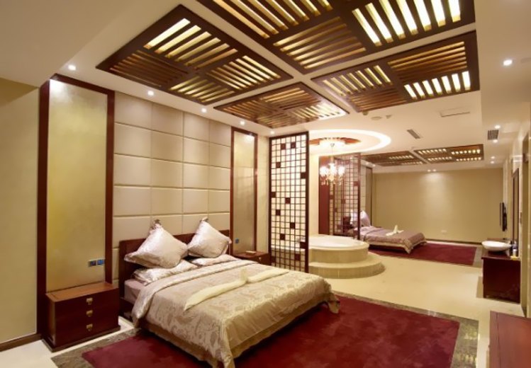 hotelPic