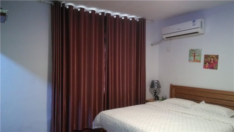 hotelPic