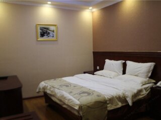云南香格里拉旅行跟團(tuán)_去云南香格里拉游要多少錢
