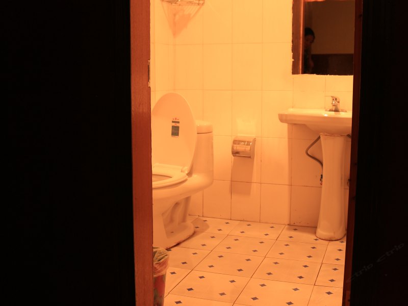 hotelPic