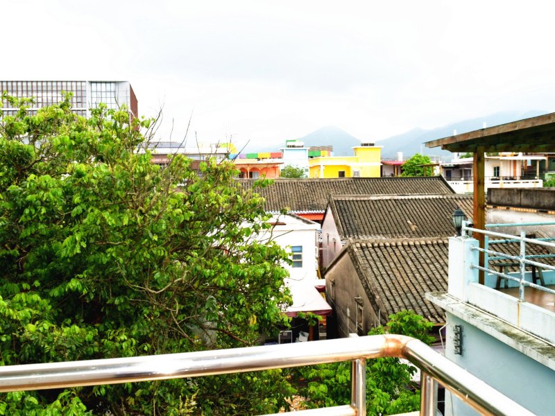 hotelPic