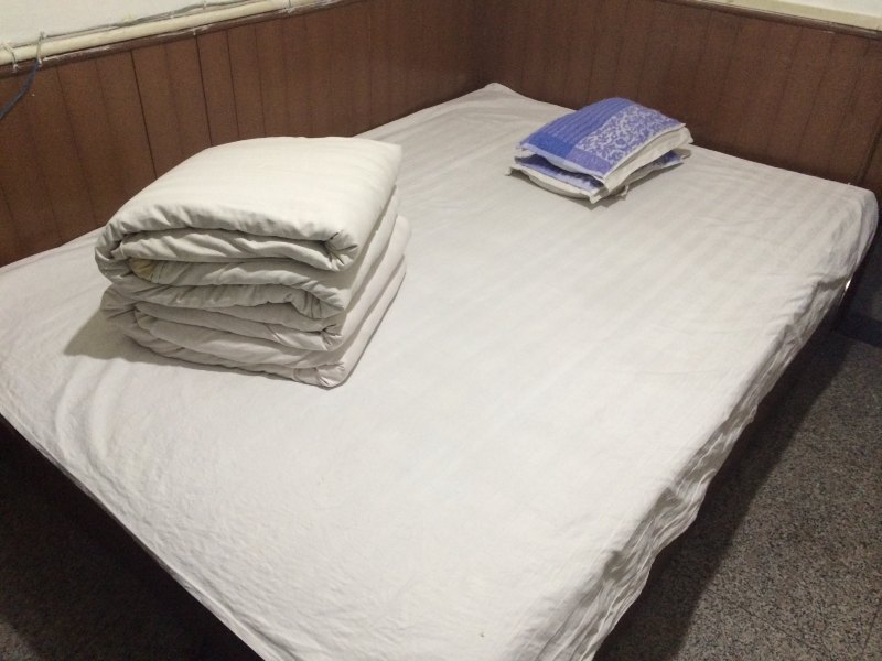 hotelPic