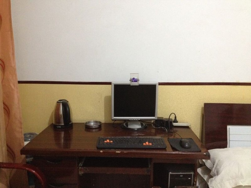 hotelPic