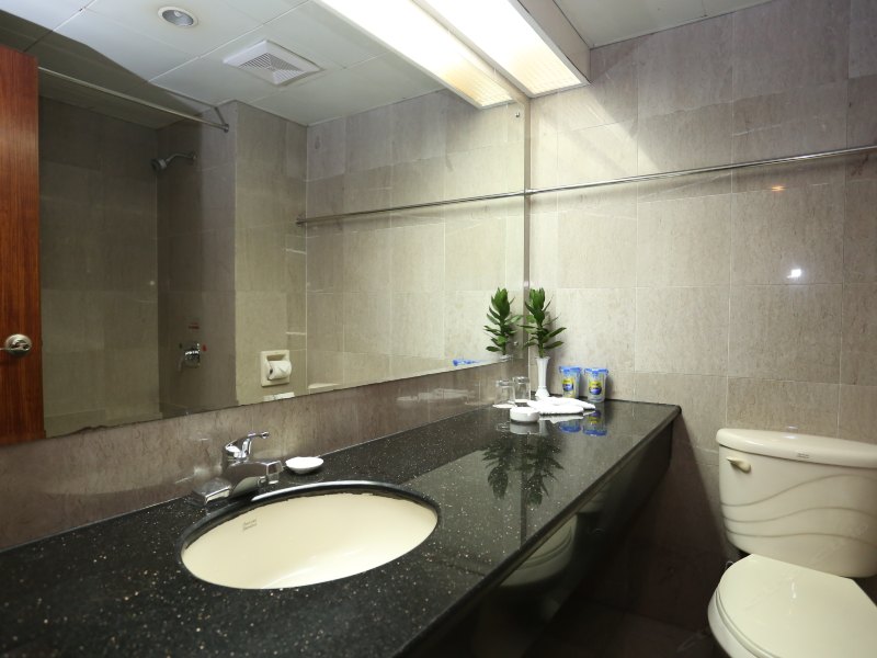hotelPic