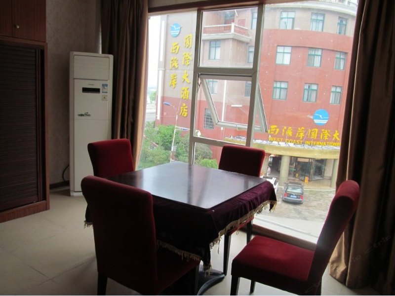 hotelPic