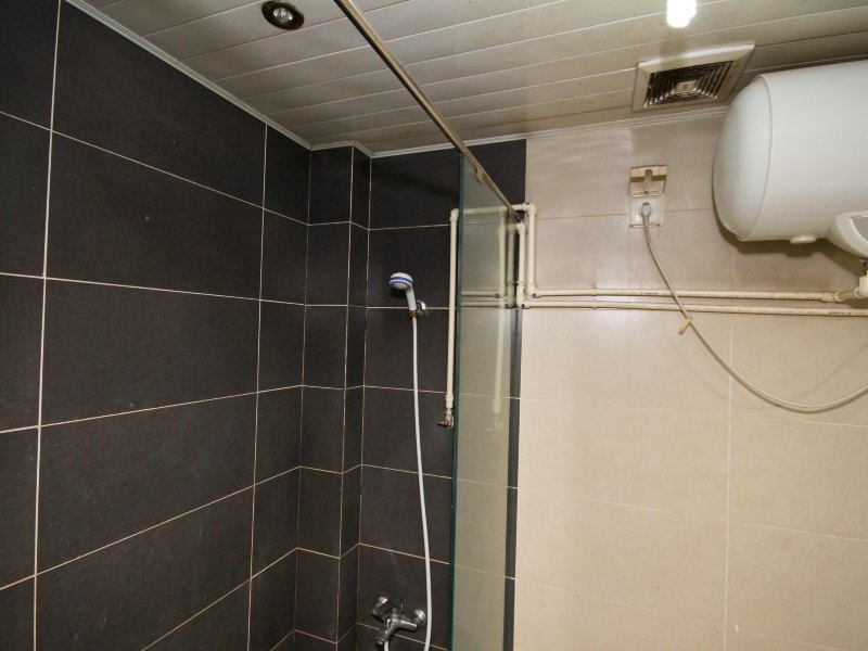 hotelPic