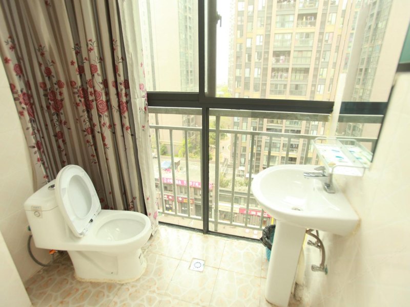 hotelPic