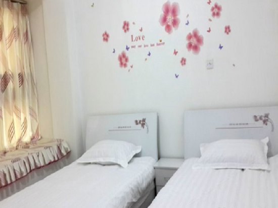 hotelPic