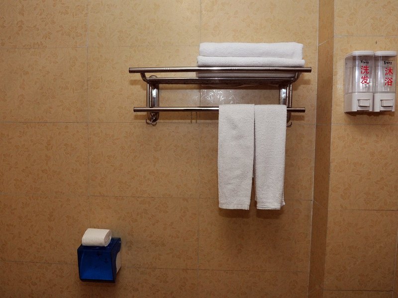 hotelPic