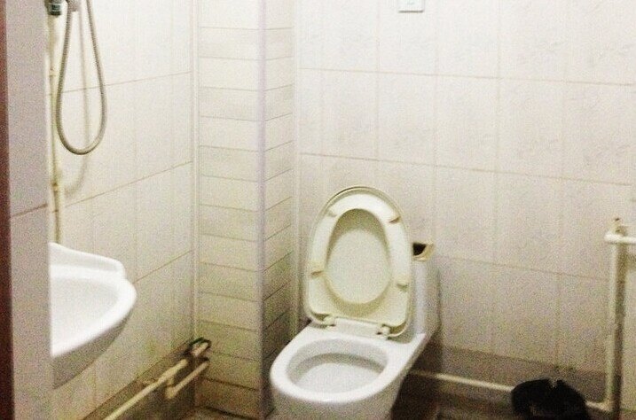 hotelPic