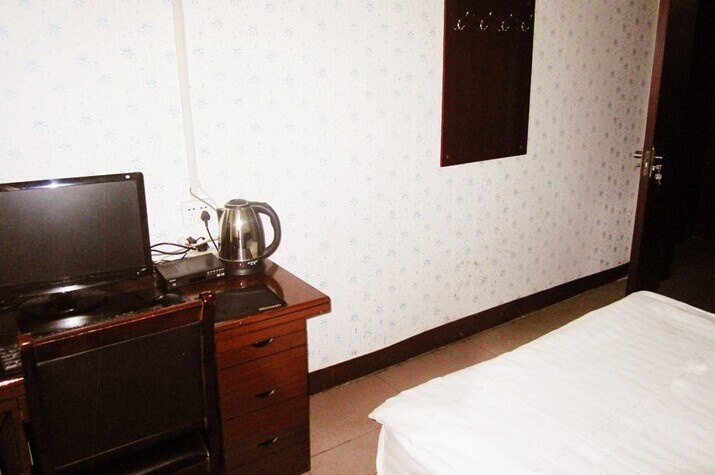 hotelPic
