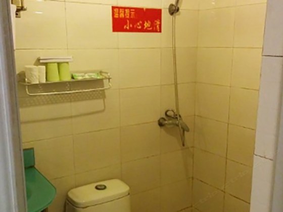 hotelPic