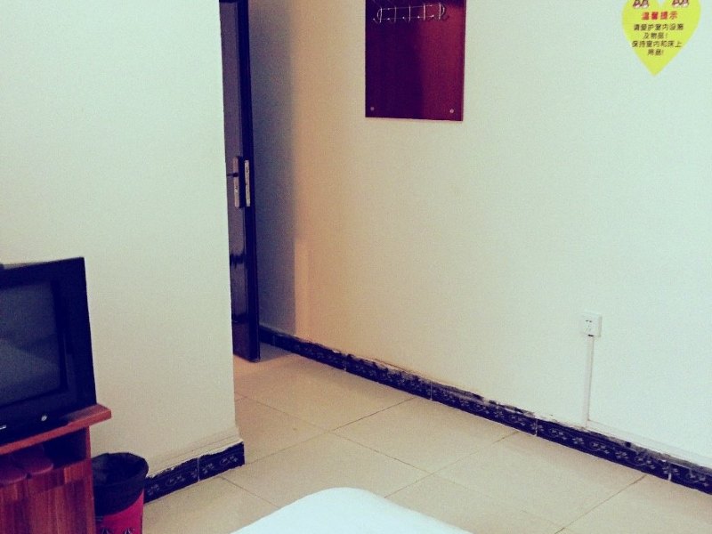 hotelPic