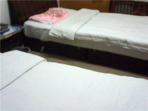 hotelPic