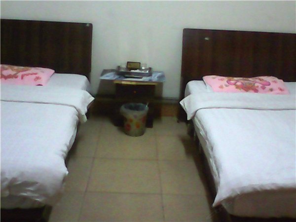 hotelPic