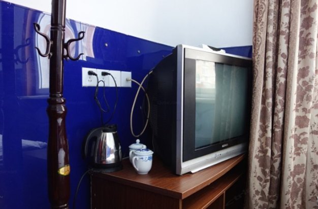 hotelPic