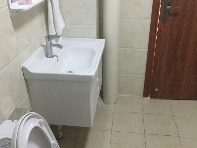 hotelPic