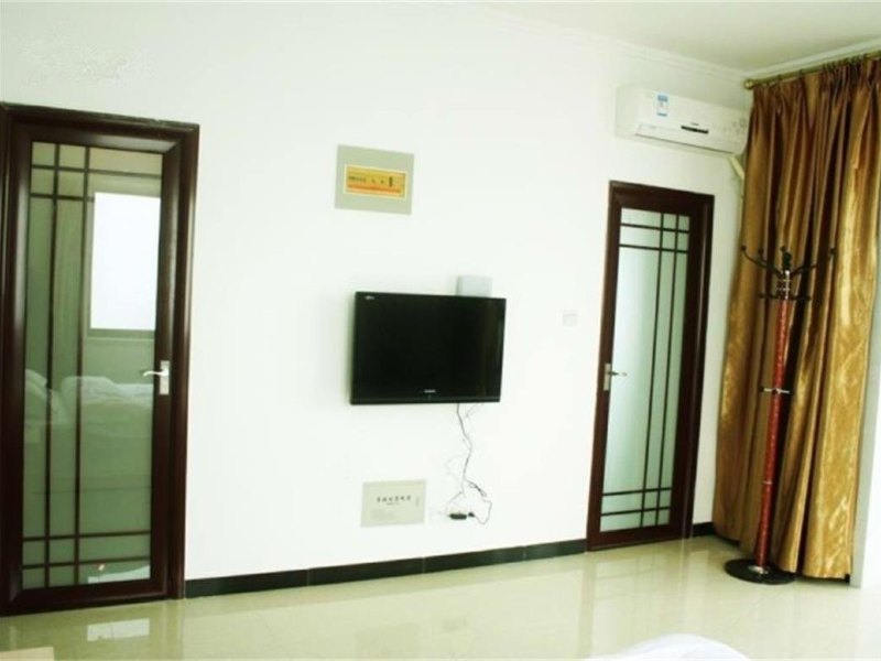 hotelPic