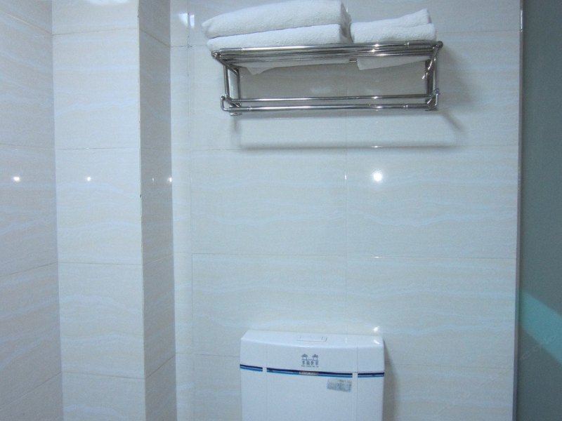 hotelPic