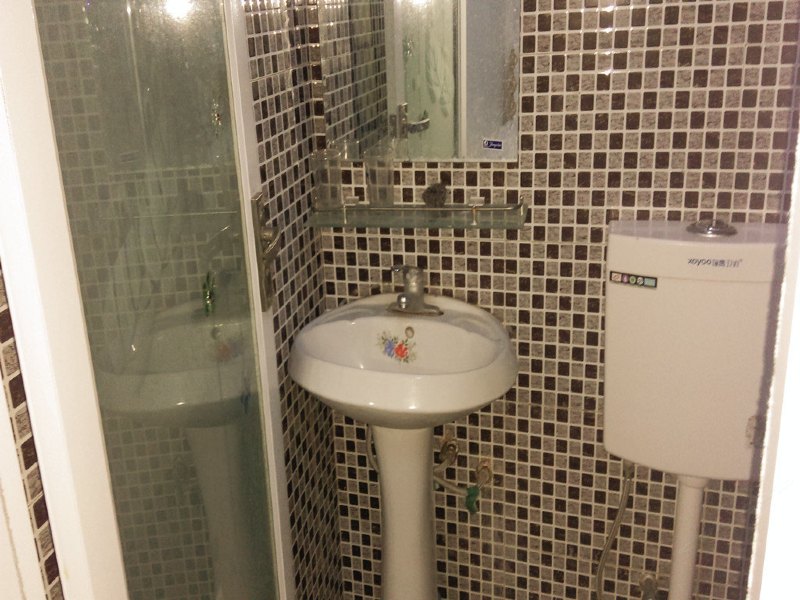 hotelPic