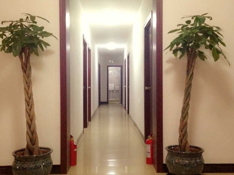 hotelPic