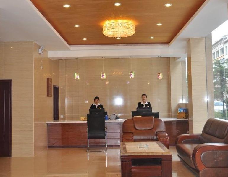 爱情公寓（成都富力史丹尼店）