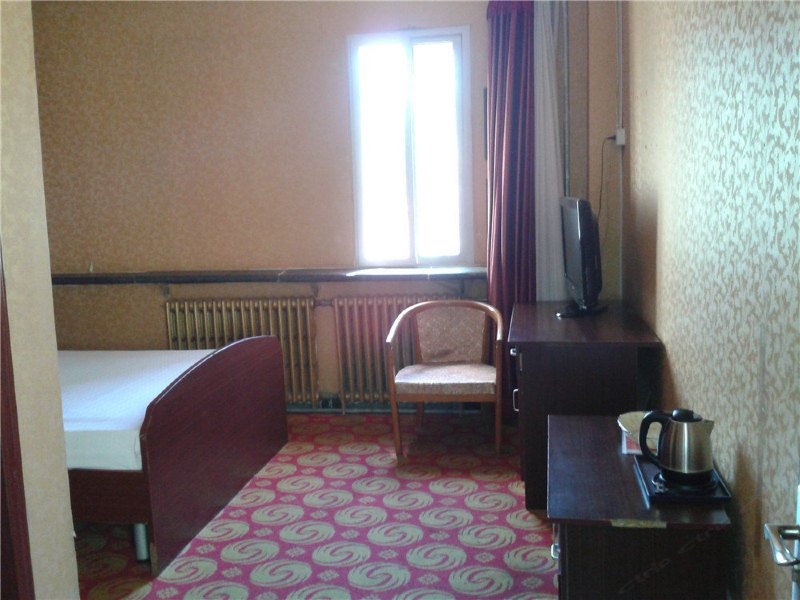 hotelPic