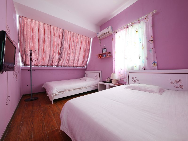 hotelPic