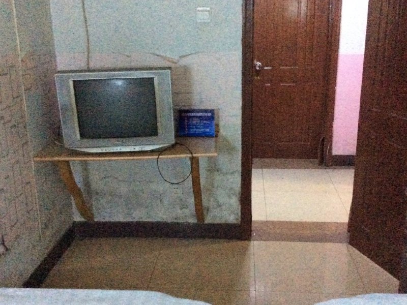 hotelPic